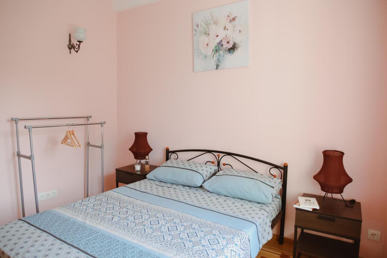 Uneed Rooms 1 - Palace "Ukraine" Kyiv Exterior photo